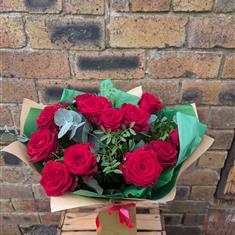 12 Red Roses